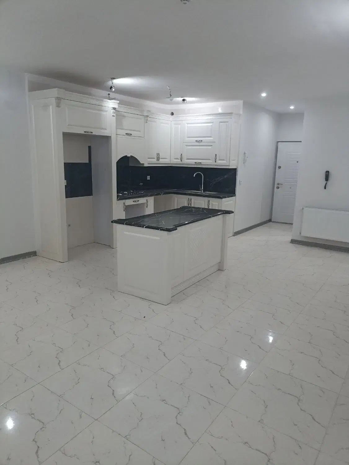 واحد ۹۸ متری دانیال پارک طبقه ۴|فروش آپارتمان|هشتگرد, شهرک گلها|دیوار