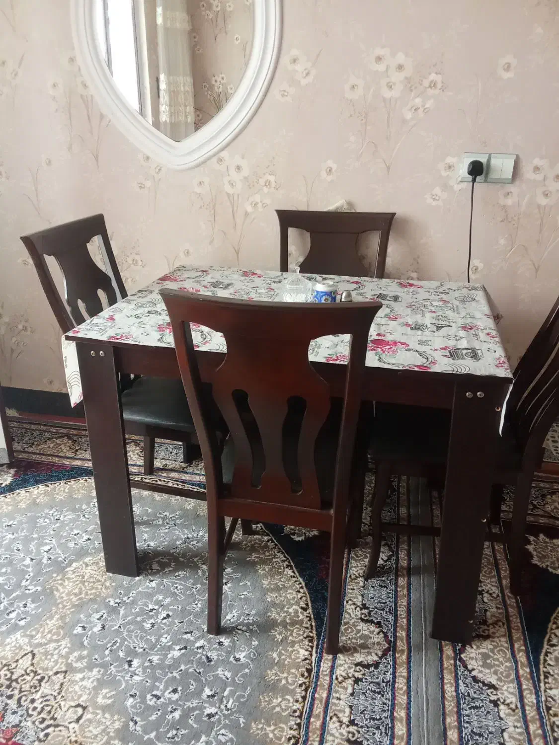 میز ناهار خوری 4نفری|میز و صندلی غذاخوری|مرند, |دیوار