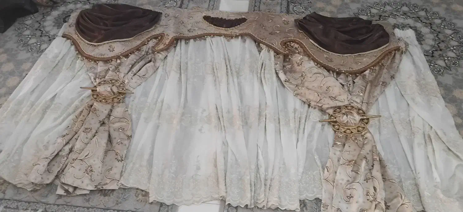 پرده حریر همراه با ساتن و نمد|پرده، رانر، رومیزی|کرمان, |دیوار