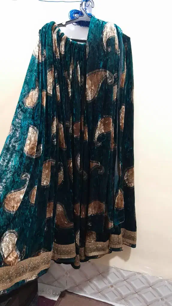 لباس محلی|لباس|چرام, |دیوار