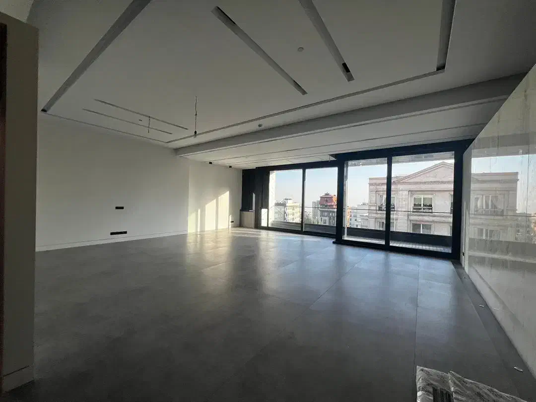 نیاوران ۲۳۰ متر ۳ خوابه مدرن / نوساز