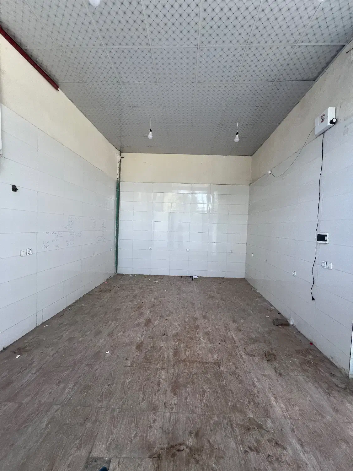 اجاره سالن سوله انبار کارگاه ۴۰ متر ماهدشت|اجارهٔ دفتر صنعتی، کشاورزی، تجاری|محمدشهر, محمدشهر|دیوار