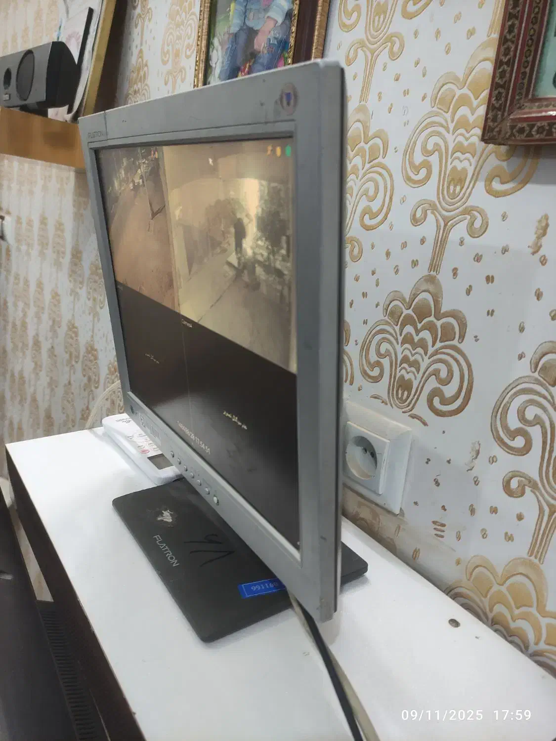 مانیتور سالم روشن|قطعات و لوازم جانبی رایانه|زابل, |دیوار