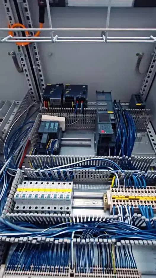 برقکار صنعتی ، ساخت تابلو ،نصب تعمیر فروش درایو|خدمات پیشه و مهارت|صفادشت, |دیوار