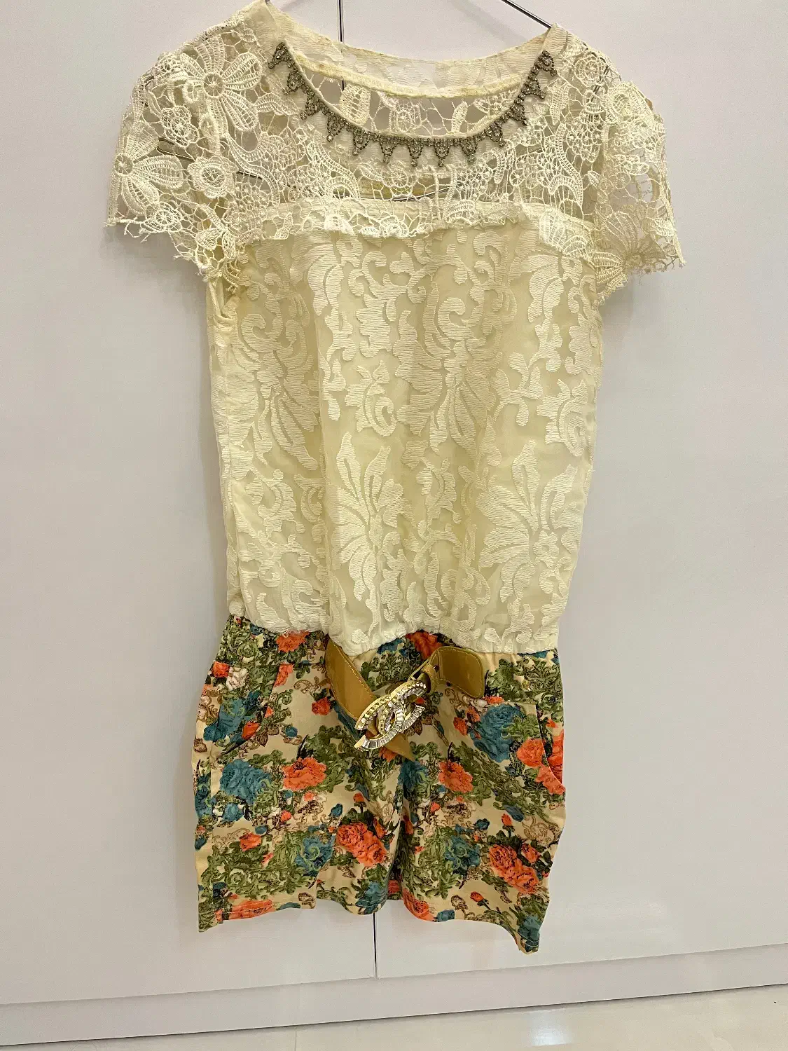 لباس مجلسی|لباس|کاشمر, |دیوار