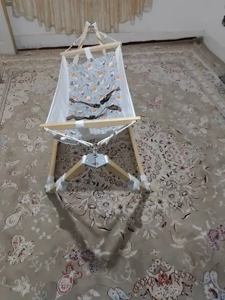 گهواره|تخت و صندلی بچه|نوبران, |دیوار