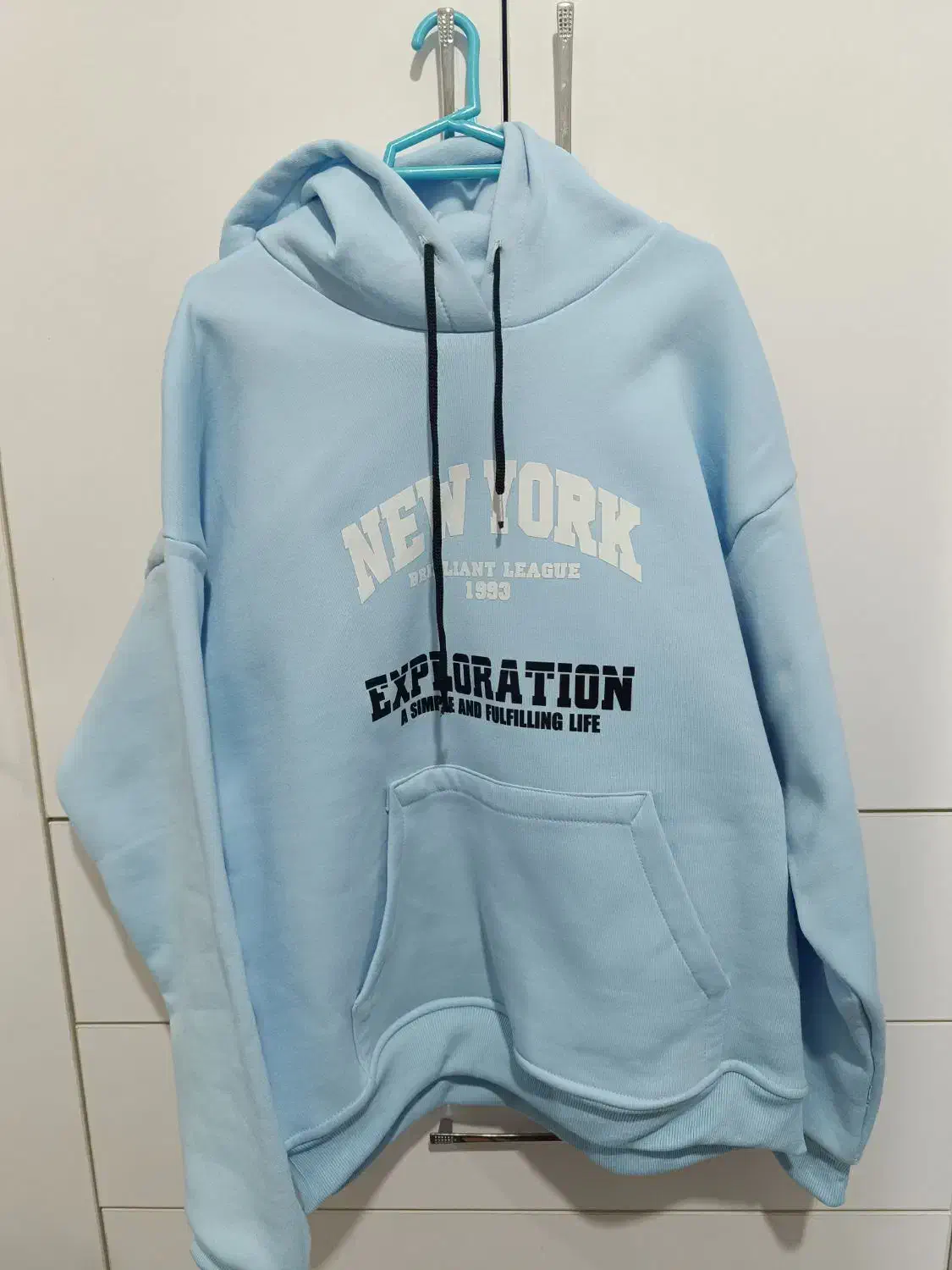 لباس زمستانی نو|لباس|رشت, آزادگان|دیوار