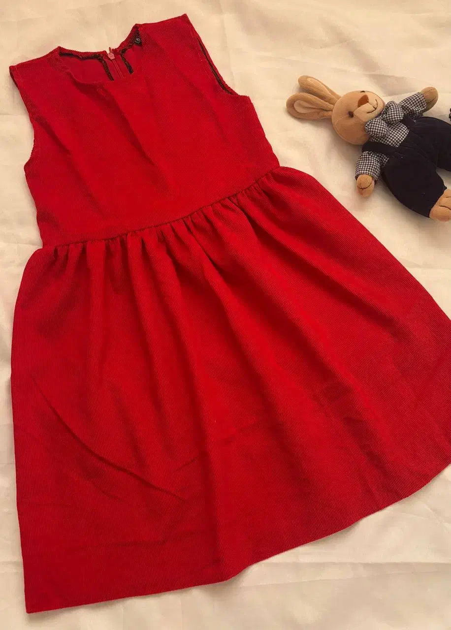 لباس یلدایی بچگانه زیر ۳۰۰ تومن|کفش و لباس بچه|بیرجند, |دیوار