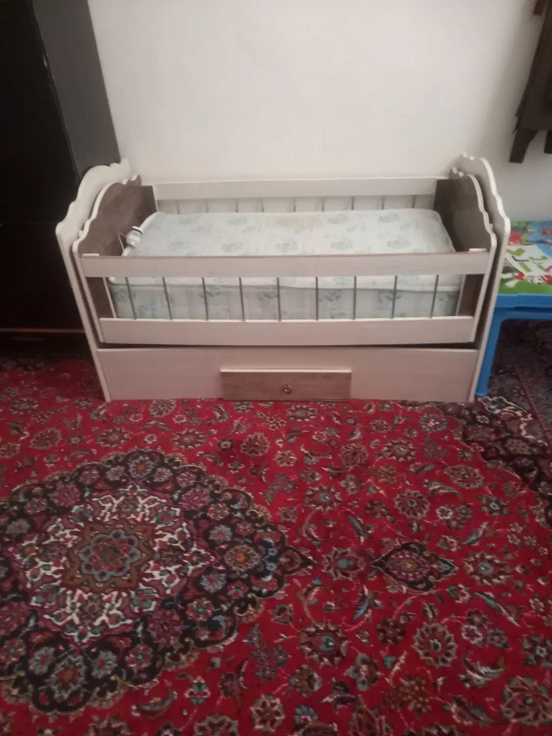 تخت خواب بچگانه|تخت و سرویس خواب|دهلران, |دیوار