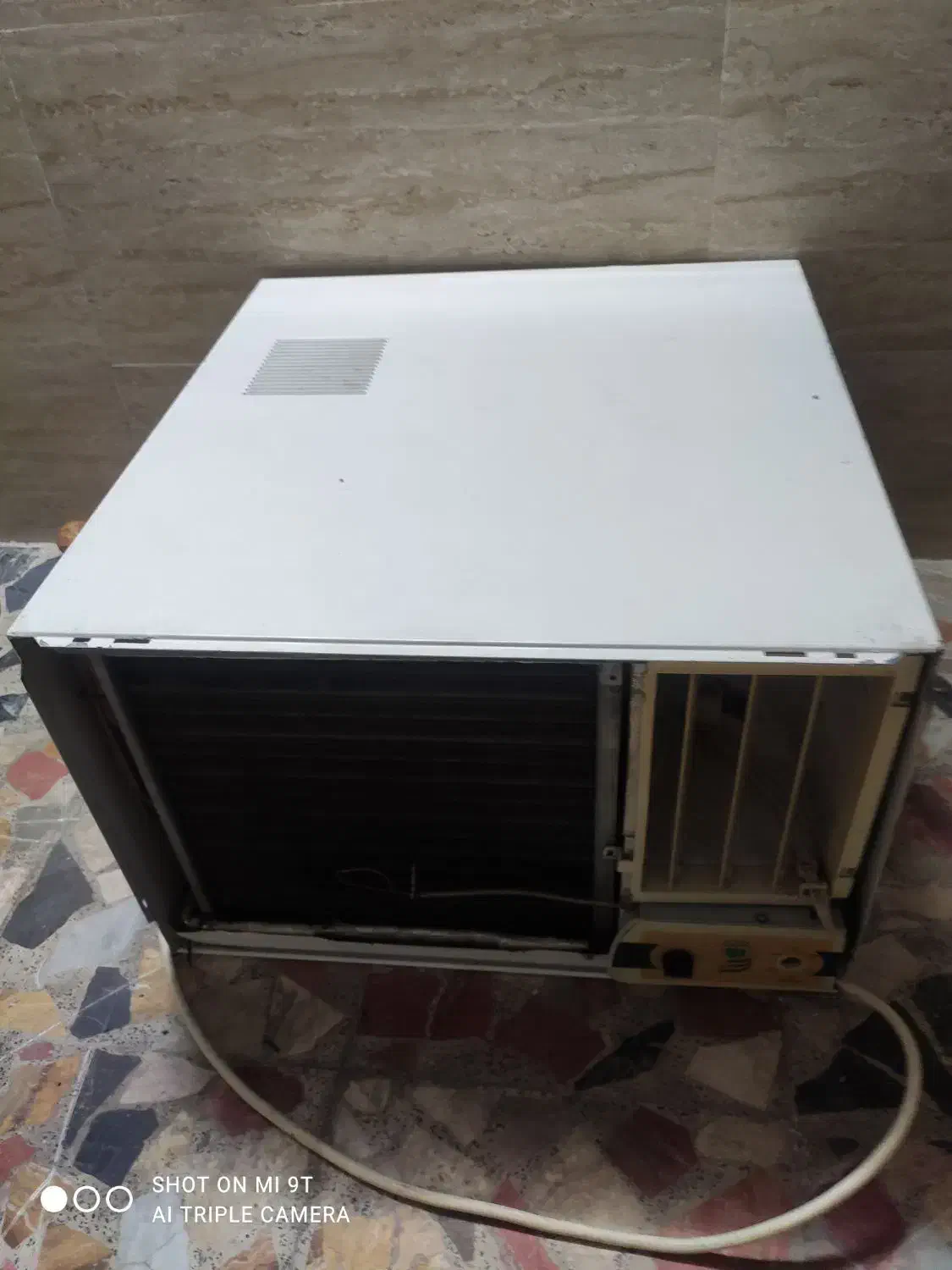 یک عددکولر پنجره ای درحدنو.|کولر گازی و فن‌کوئل|امیرکلا, |دیوار