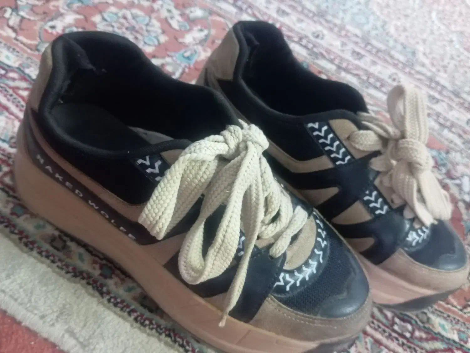 کفش|کیف، کفش، کمربند|بیرجند, |دیوار