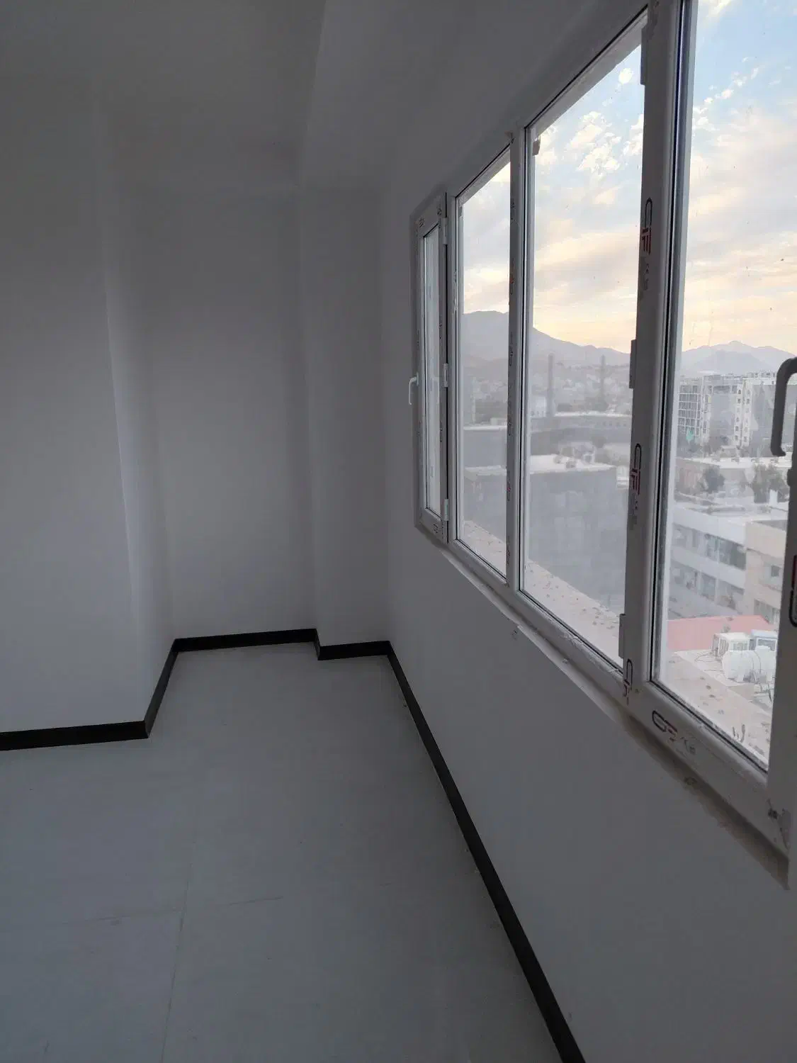 فروش واحد ۱۵۵ متری ۳ خواب بصورت خام دونبش|فروش آپارتمان|دورود, |دیوار