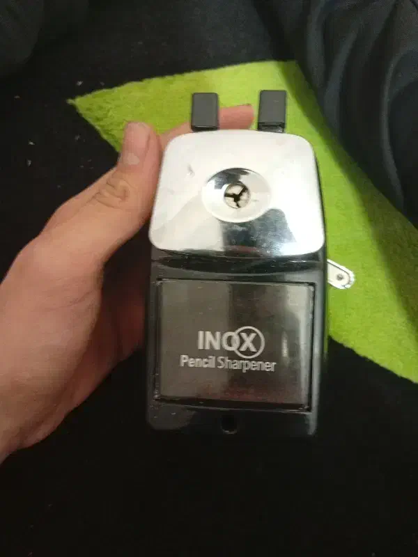 مداد تراش مخزن دار اهنی|لوازم التحریر|گرگان, |دیوار