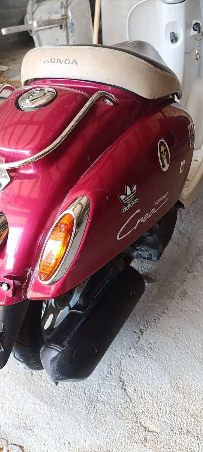 پاکشتی ( برند هوندا ) 50 سی سی|موتورسیکلت|صدرا-فارس, فاز ۲|دیوار