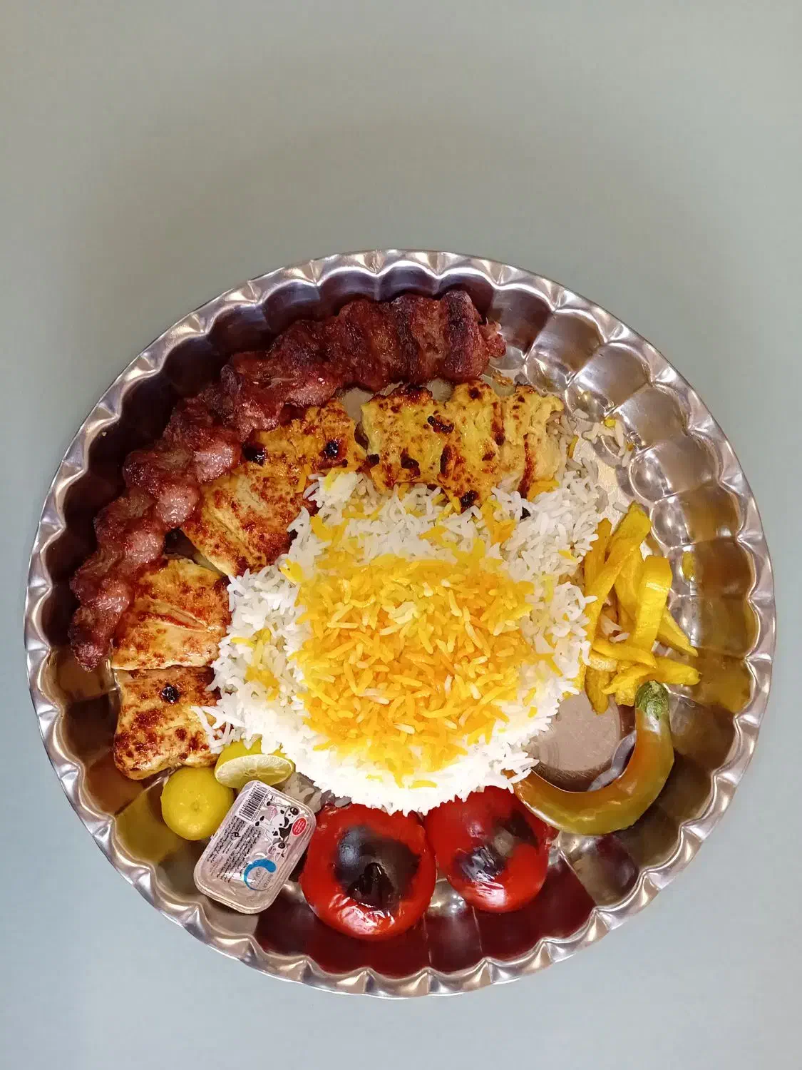 کارگر ساده و پیک موتوری در کترینگ|استخدام خدمات فروشگاه و رستوران|تهران, پونک|دیوار