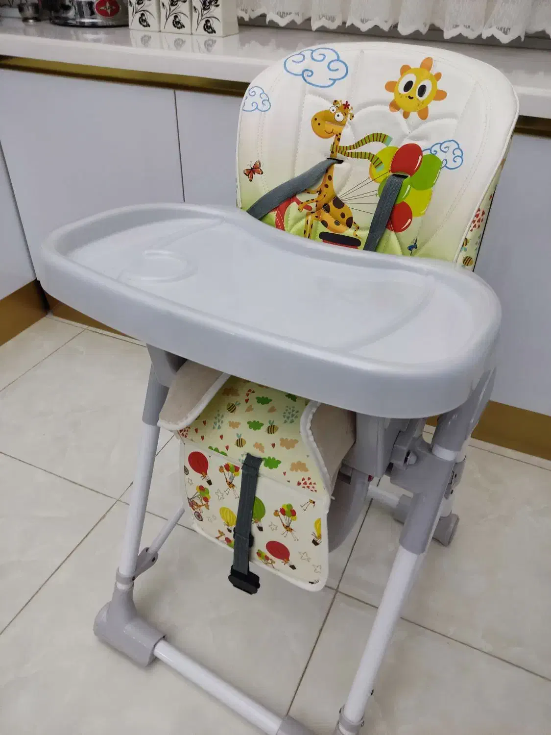 صندلی غذای بچه|تخت و صندلی بچه|سنندج, |دیوار