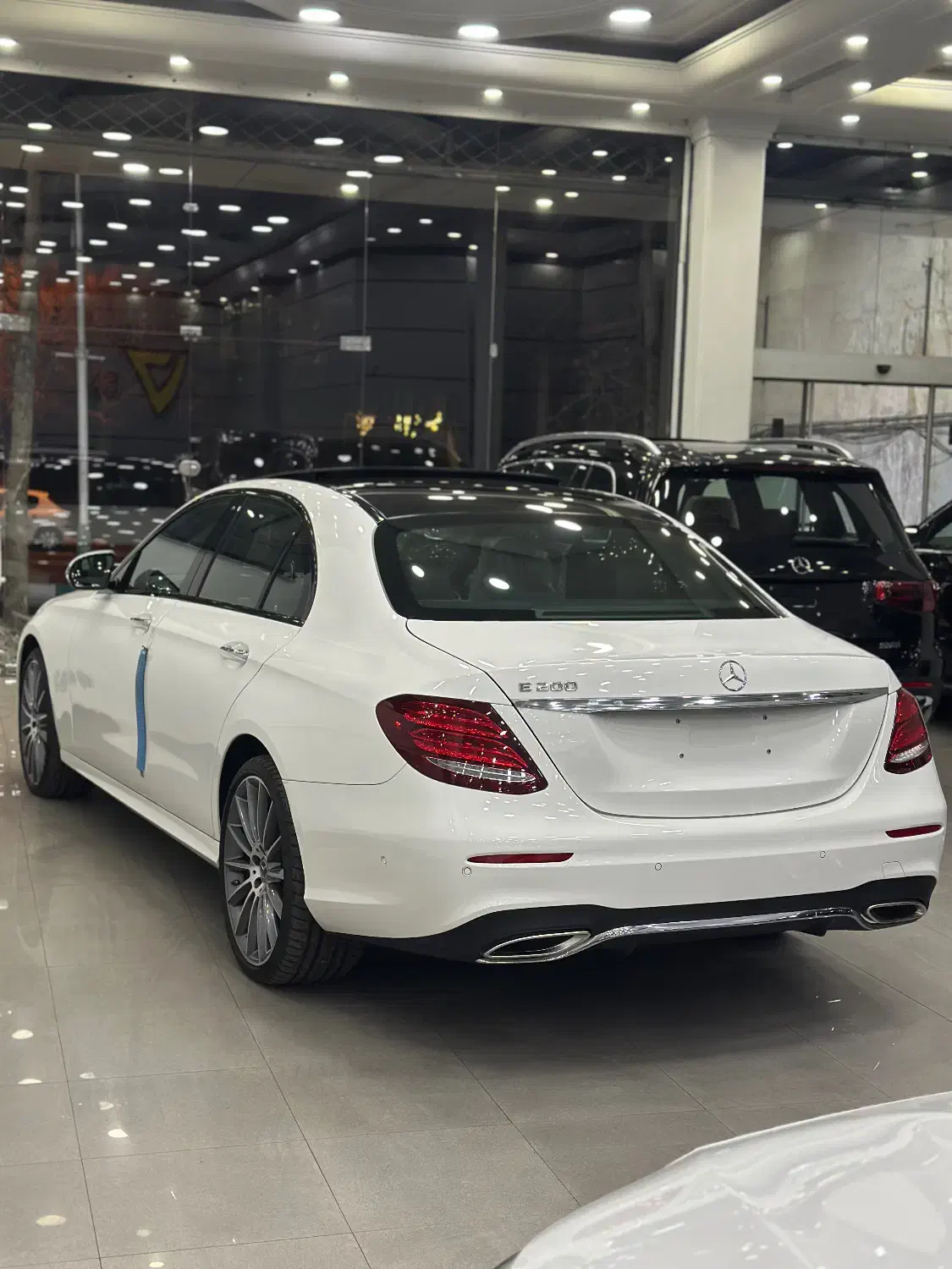 Benz e200 2018|خودرو سواری و وانت|تهران, عباس‌آباد|دیوار