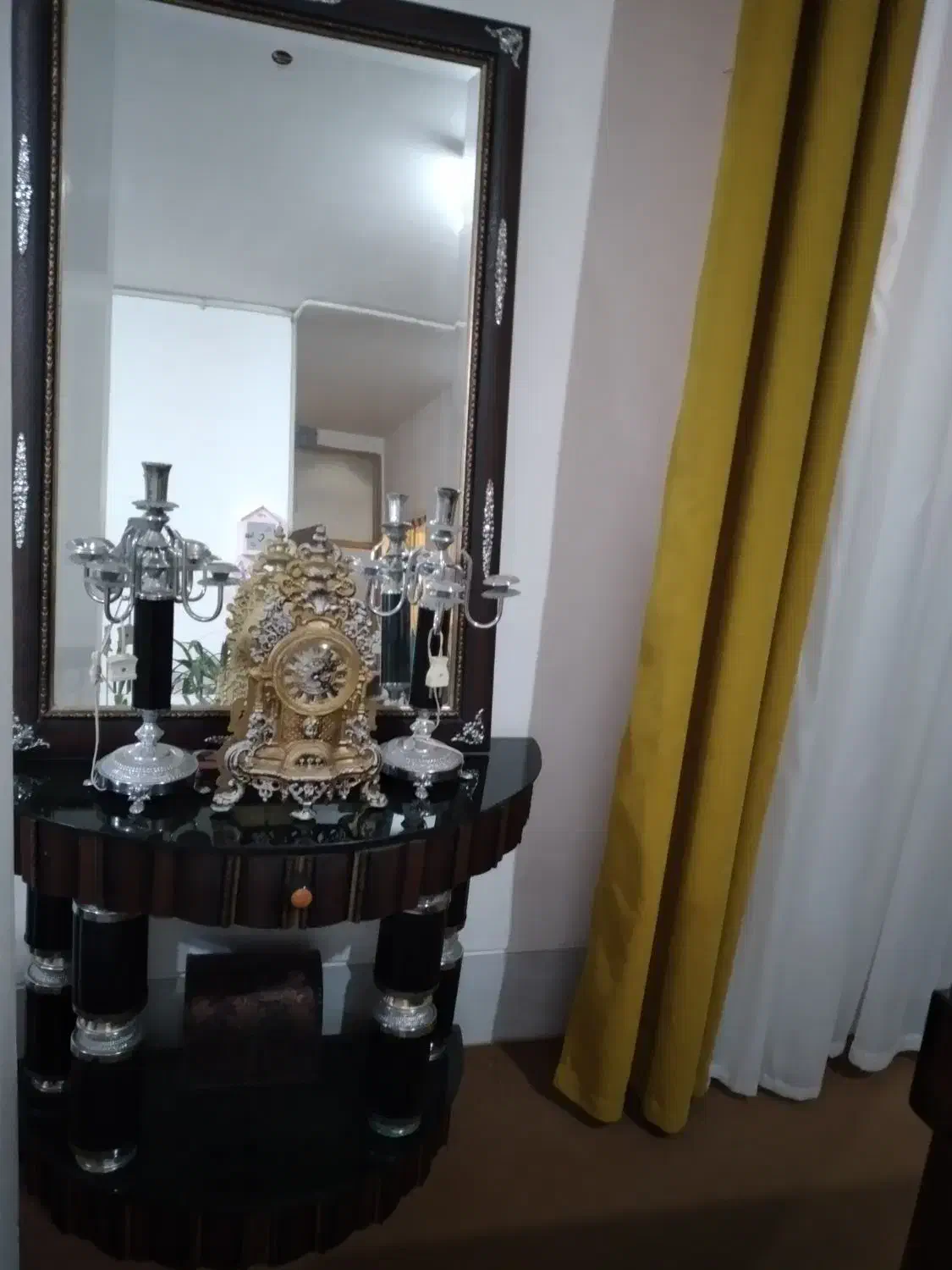 آینه شمعدان|مبلمان خانگی و میز عسلی|لنجان, |دیوار