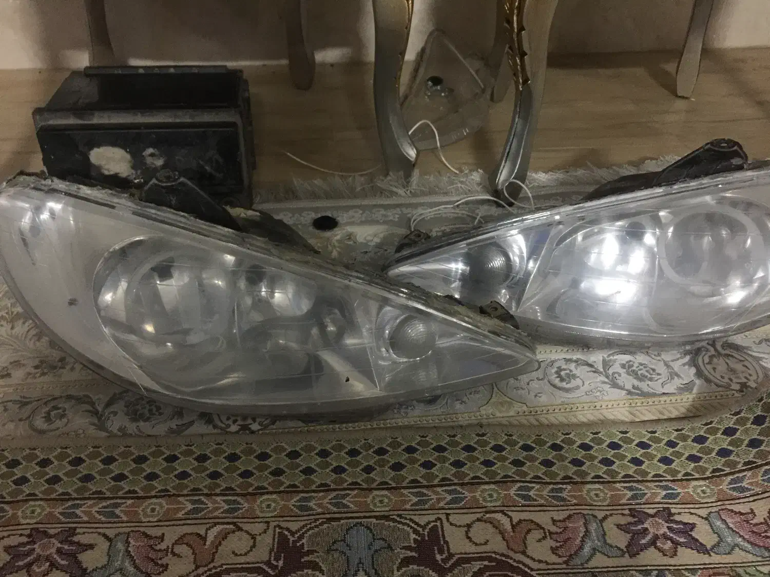 چراغ اسپرت ۲۰۶|قطعات یدکی و لوازم جانبی|نیشابور, شهرک قدس|دیوار