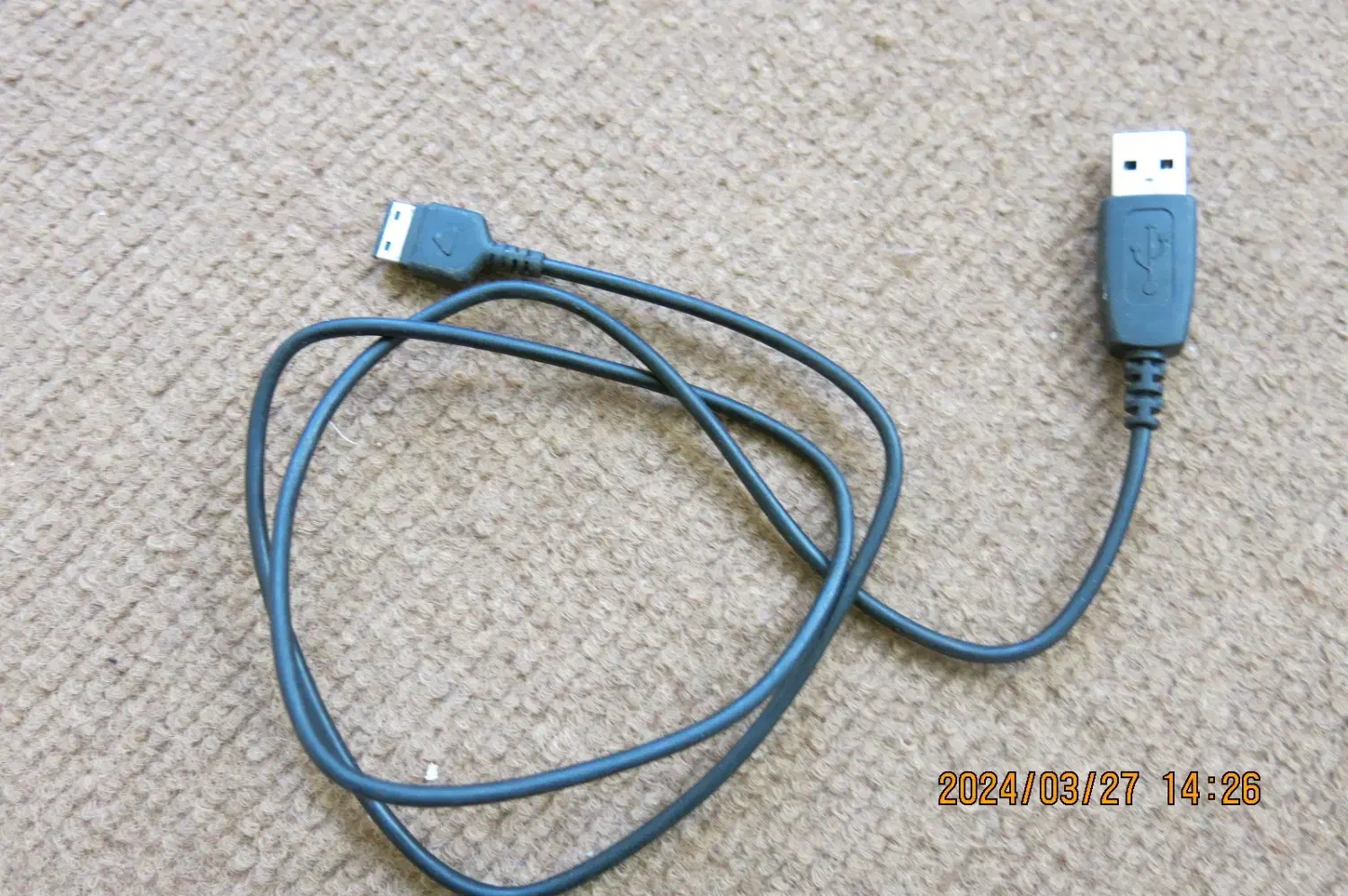 باطری وکابل وهندزفری سامسونگ قدیمی|لوازم جانبی موبایل و تبلت|زنجان, |دیوار