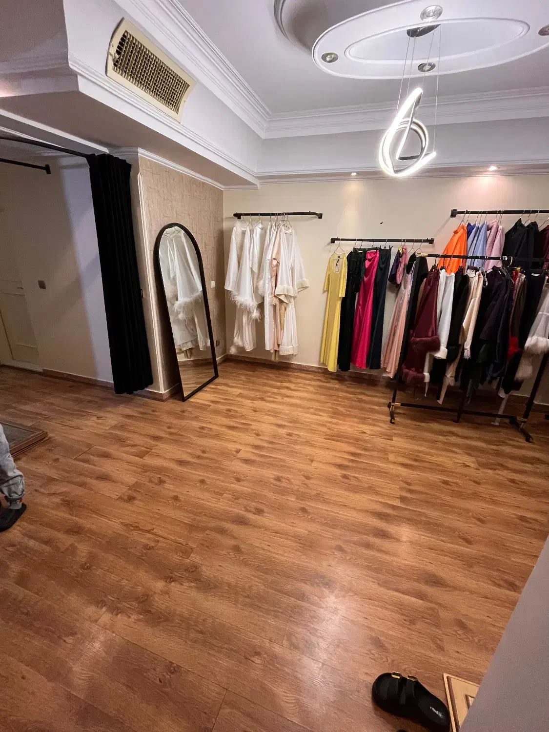 اجاره مزون جهت همکاری|اجارهٔ مغازه و غرفه|تهران, دریا|دیوار