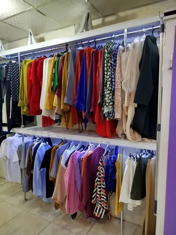 فروش فوق العاده ب قیمت فاکتور مغازه ایپک گالری|لباس|آباده, |دیوار