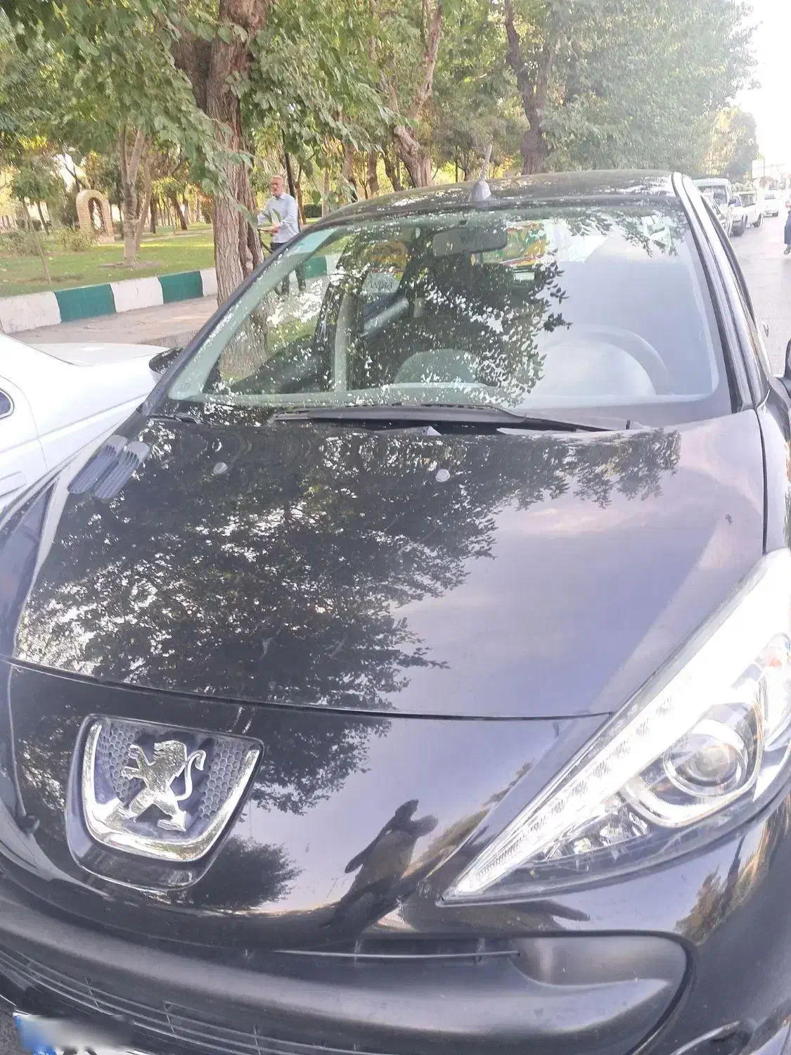 ۲۰۷ مدل ۹۷ اتوماتیک مشکی|خودرو سواری و وانت|اراک, |دیوار