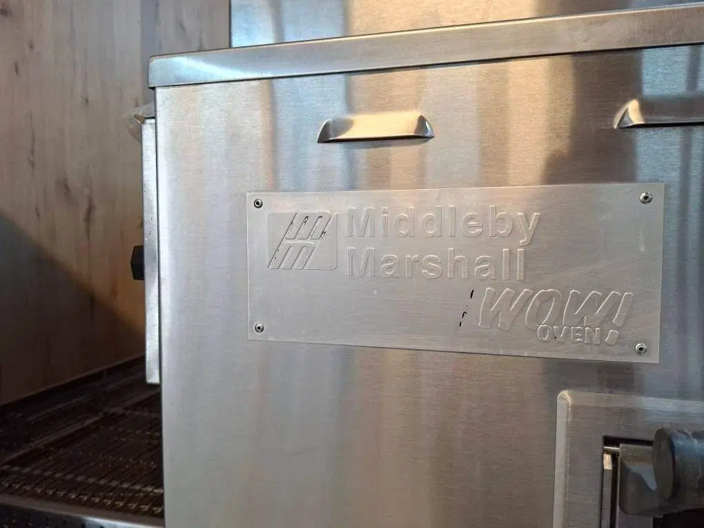 فر پیتزا ریلی دهنه 85 marshall|کافیشاپ و رستوران|تهران, اتحاد|دیوار