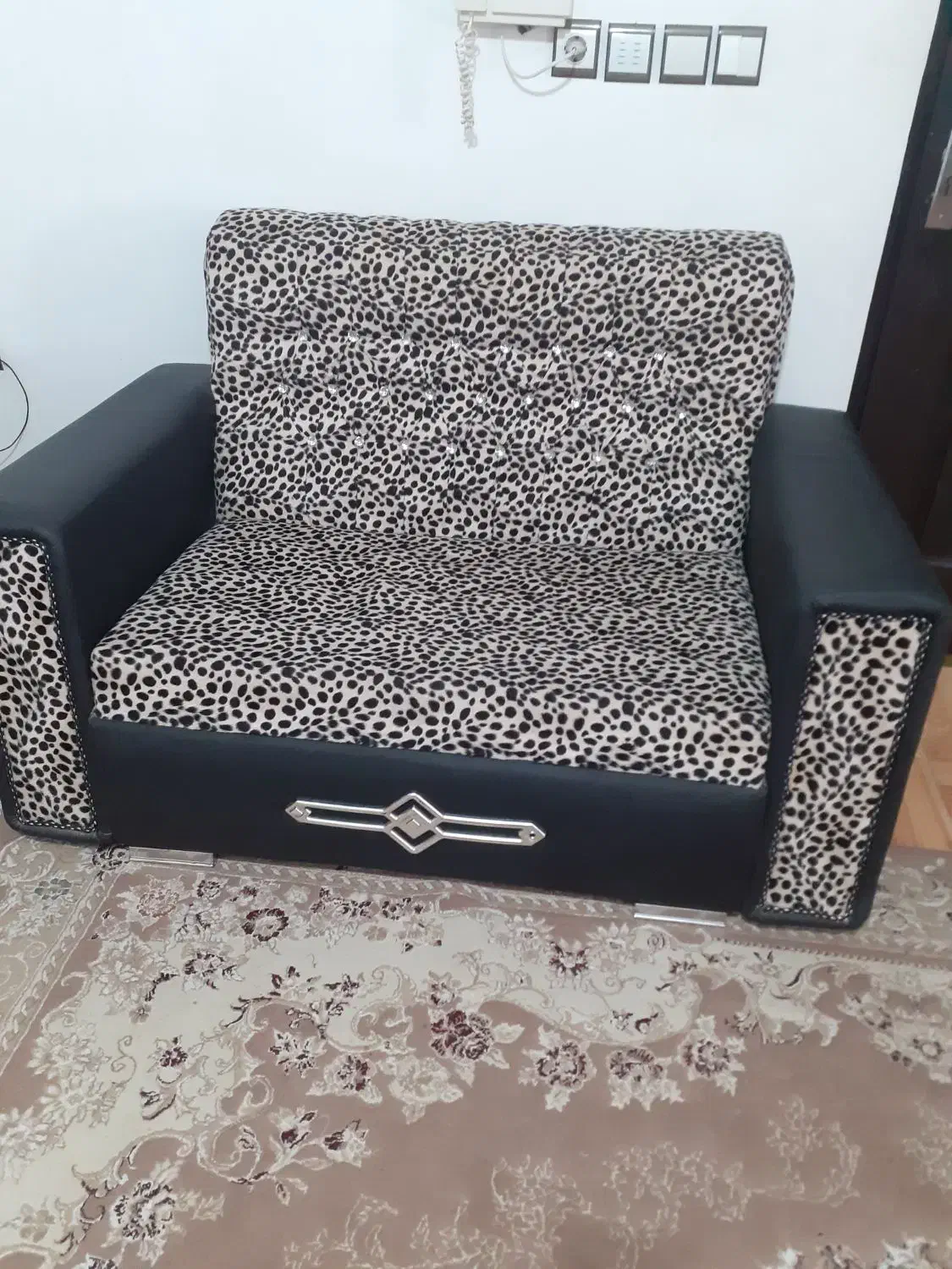 مبل ۸ نفره قیمت ۵ تومان|مبلمان خانگی و میز عسلی|رشت, حمیدیان|دیوار