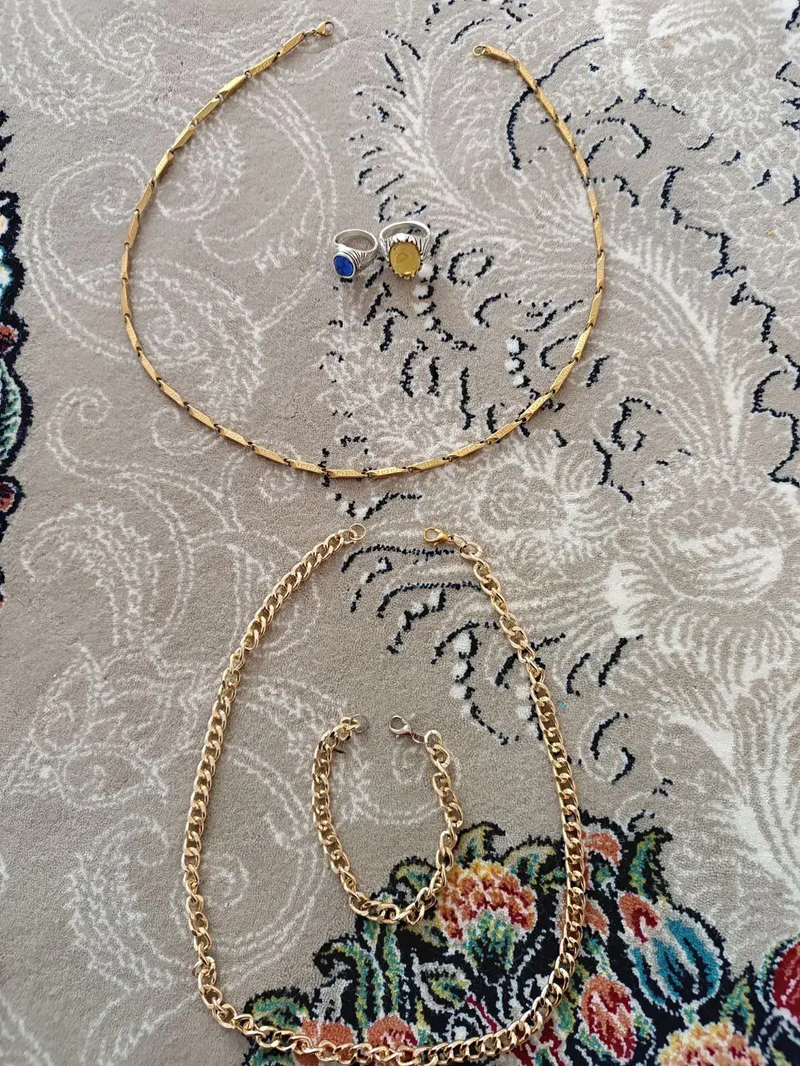 فروش فوری گردنبند و دستبند ست+ساعت + انگشتر|بدلیجات|قائن, |دیوار