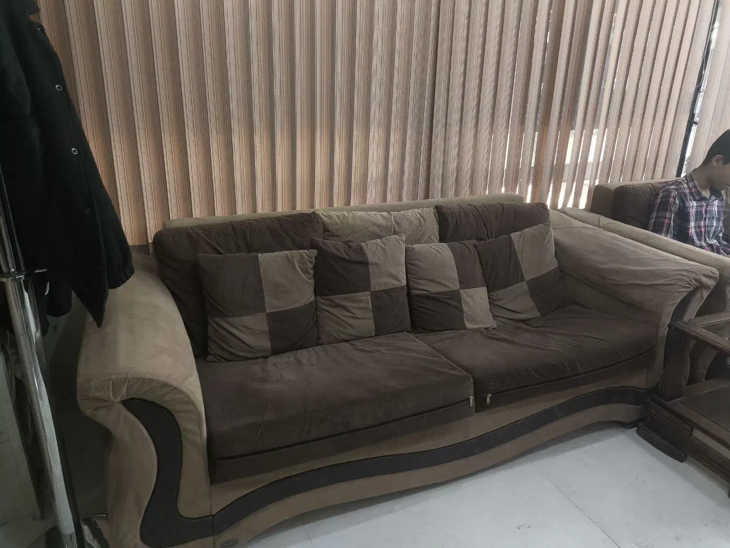 مبل 7 نفره چهار تیکه|مبلمان خانگی و میز عسلی|شهرکرد, |دیوار