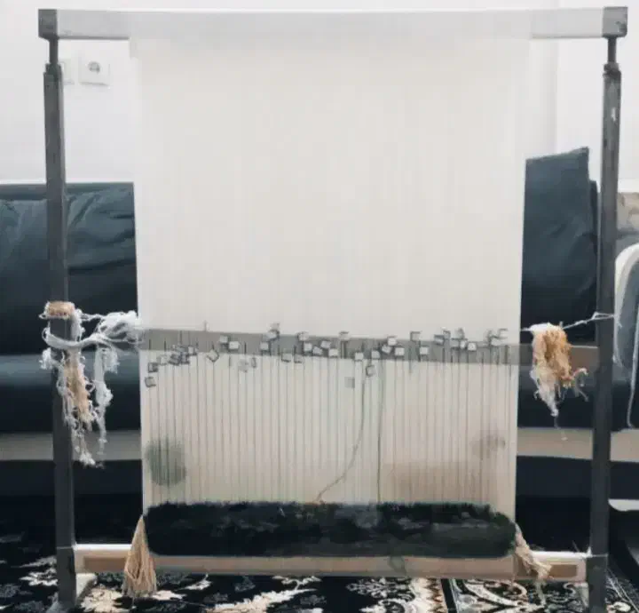 دار بافندگی درحال بافت(طرح دخترآرایشگر)|تابلو فرش|خرمآباد, |دیوار