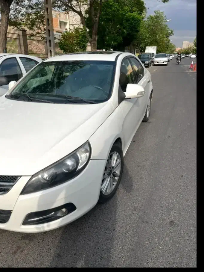 جک جی ۵ اوتومات مدل ۹۳|خودرو سواری و وانت|میانه, |دیوار