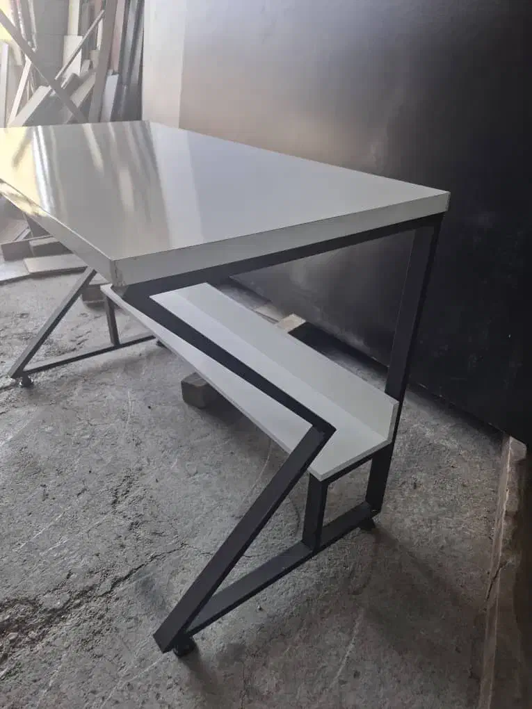 میز اداری آهنی/پس کرایه/تولیدی|دفتر کار|تهران, صادقیه|دیوار