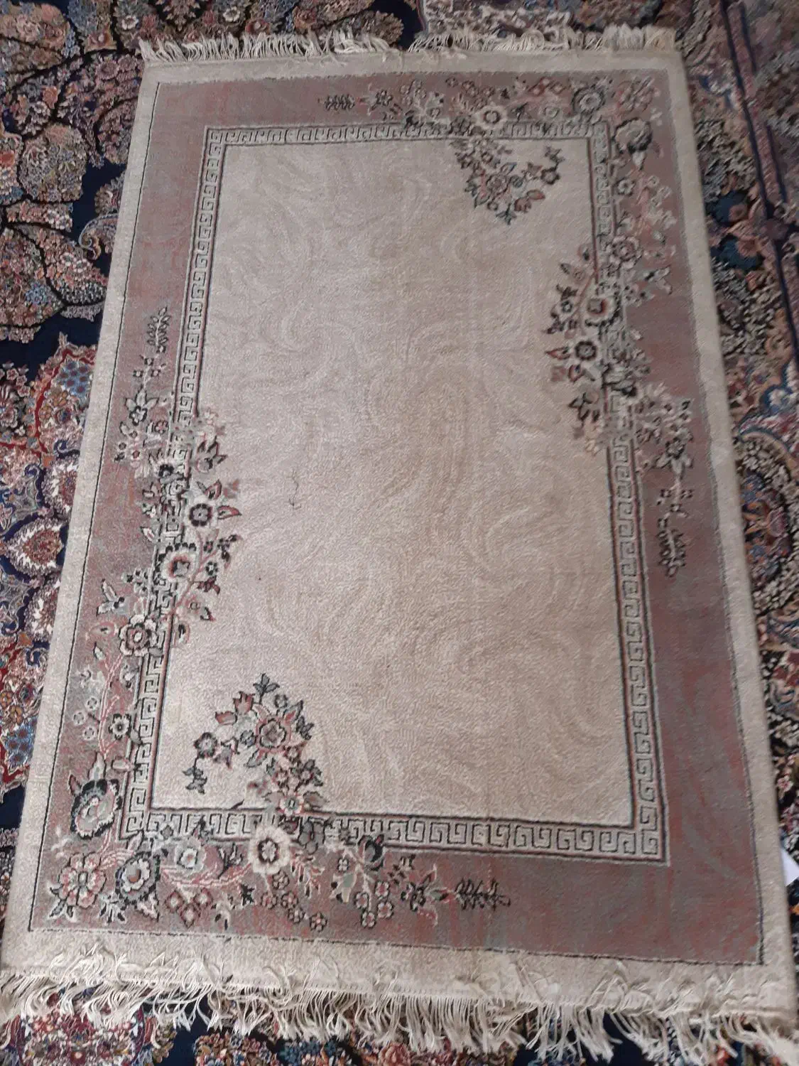 تعدادی کناره نو|فرش|کرج, شاهین‌ویلا|دیوار