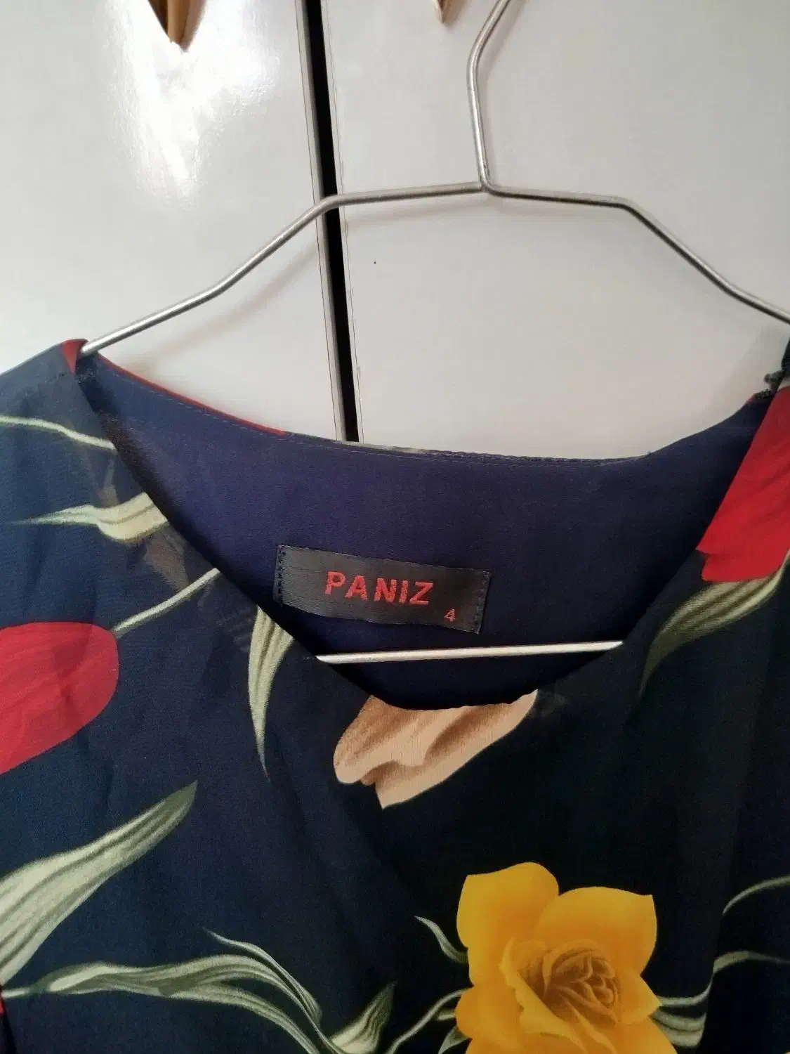 شومیز|لباس|شاهین‌شهر, شهرک گلدیس|دیوار