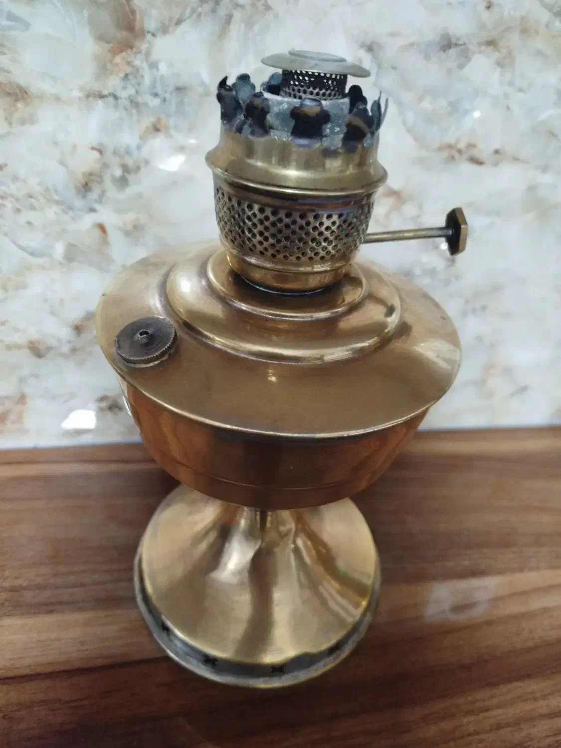 چراغ نفتی عتیقه|کلکسیون اشیاء عتیقه|اردبیل, |دیوار