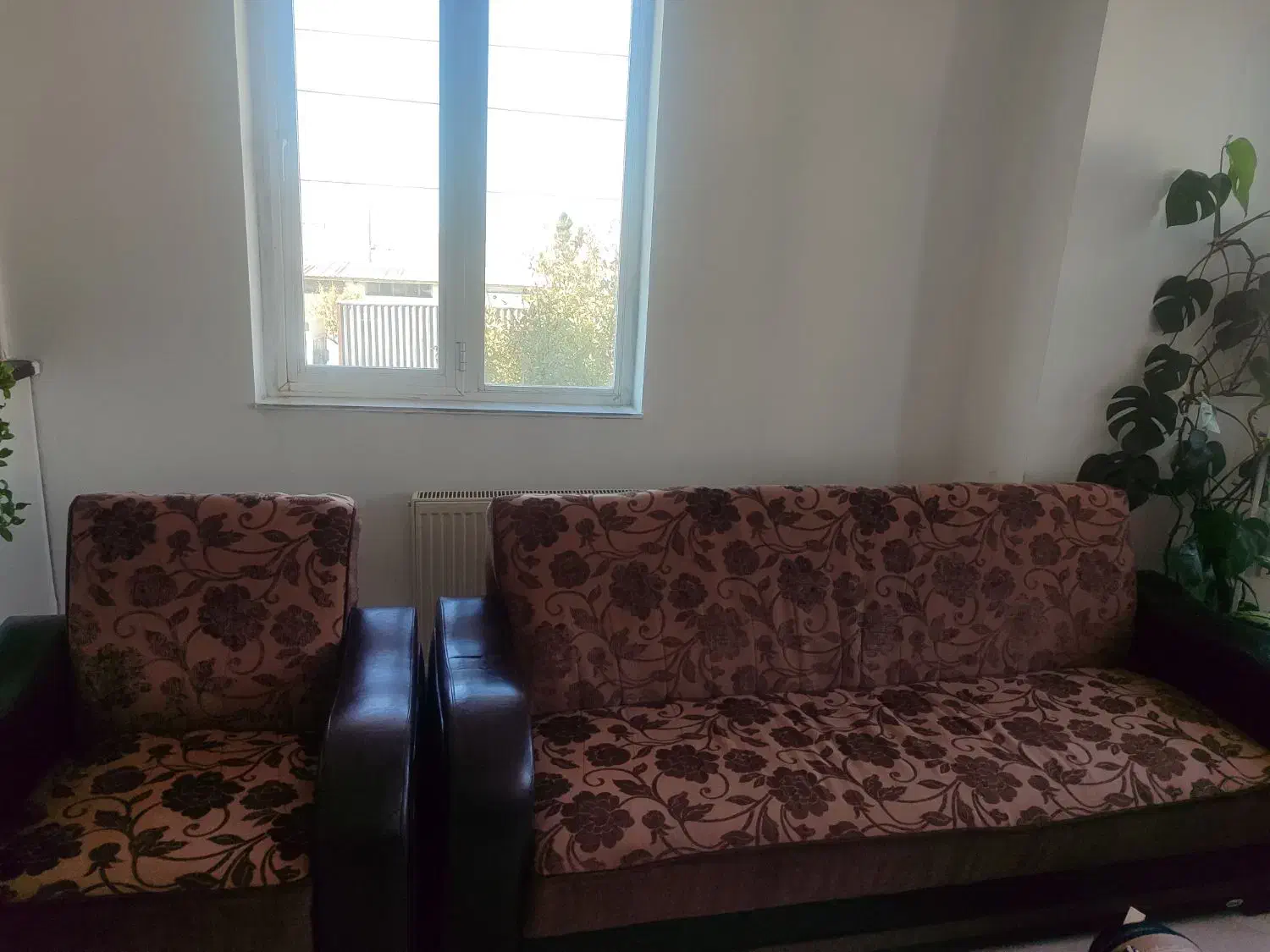 مبل|مبلمان خانگی و میز عسلی|هشتگرد, هشتگرد قدیم|دیوار