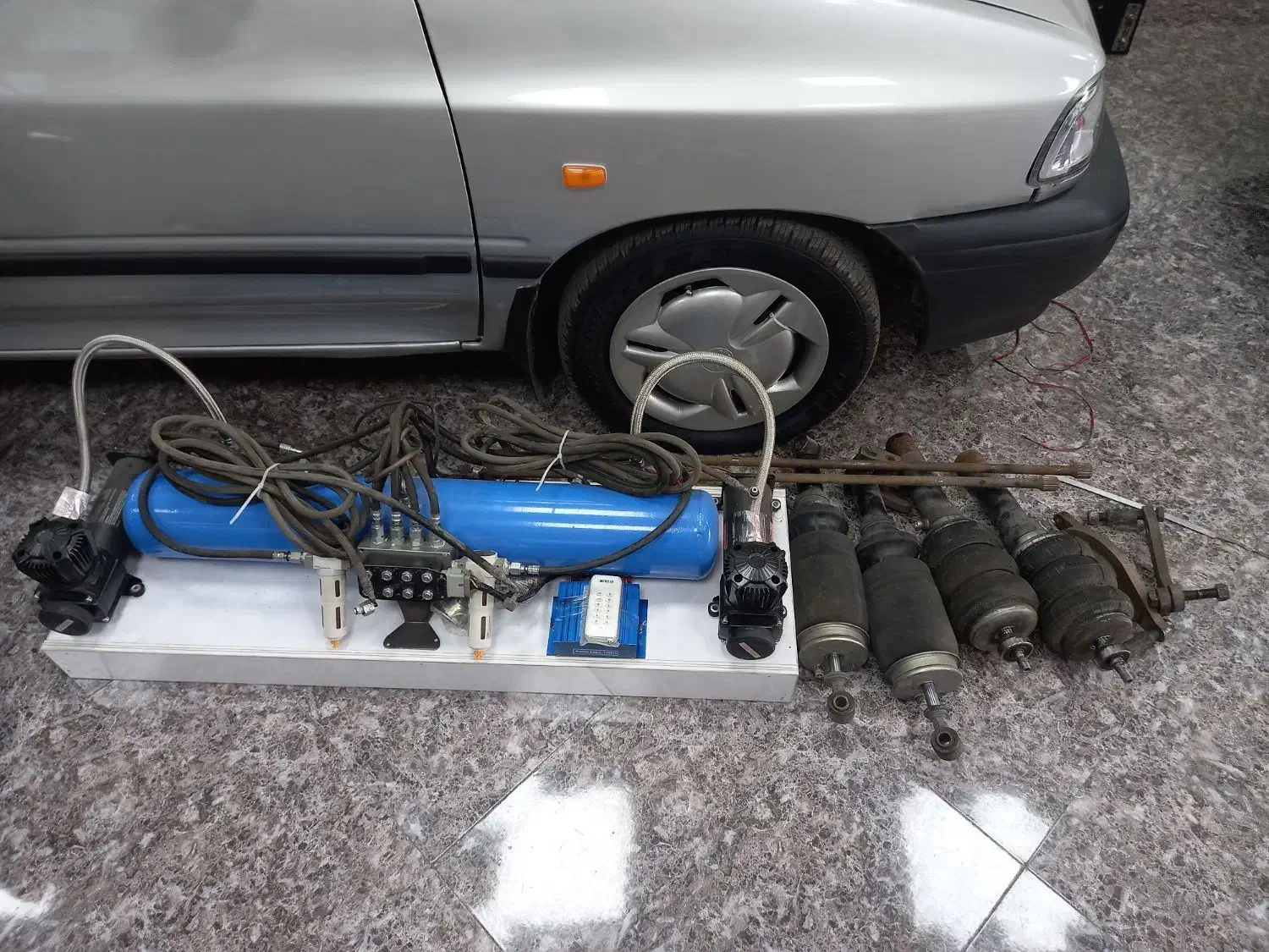 لاستیک پنوماتیک سیستم لوازم ماشین ساب باند.|قطعات یدکی و لوازم جانبی|اراک, |دیوار