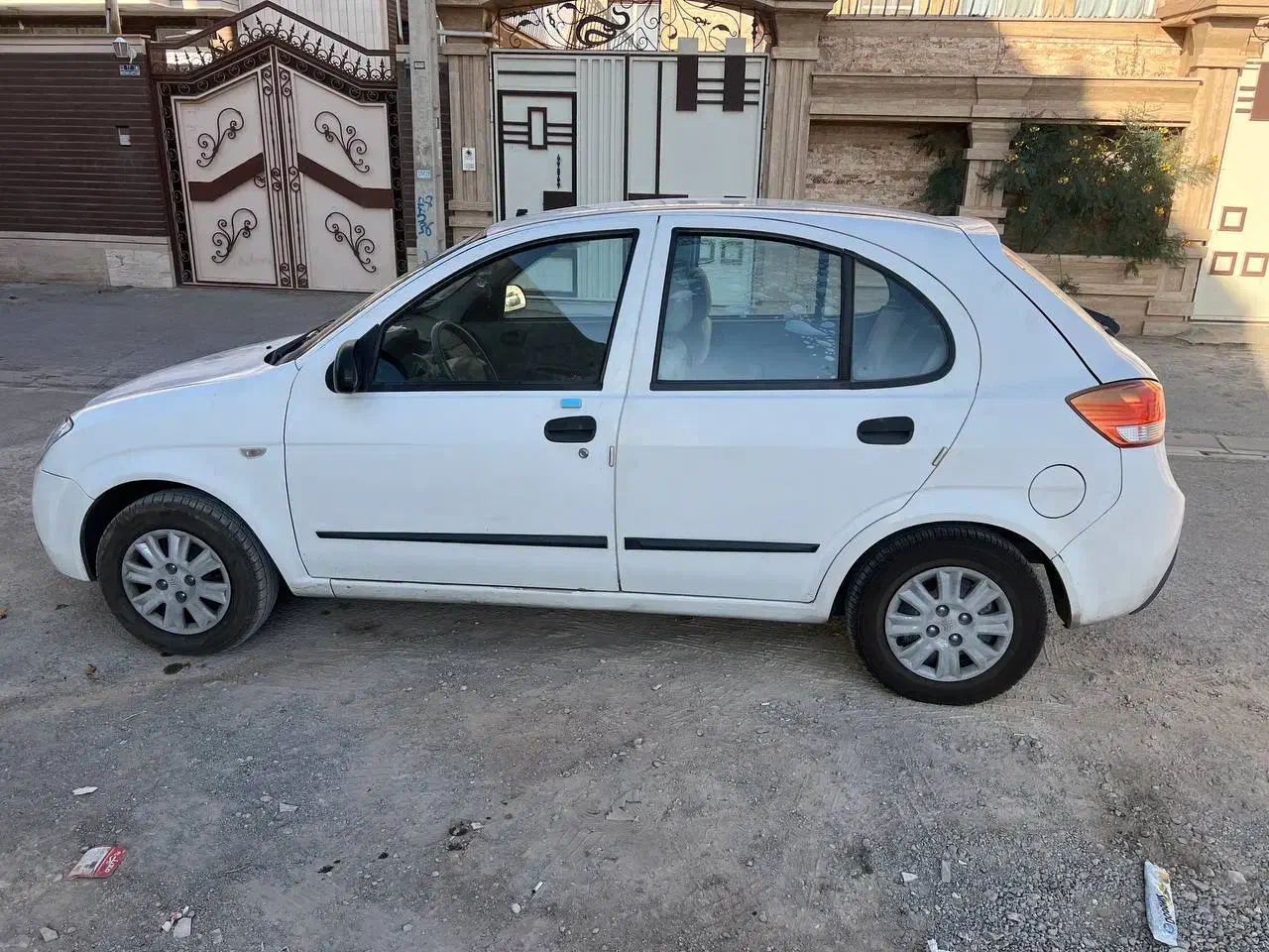 تیبا مدل ۹۷|خودرو سواری و وانت|شهرضا, |دیوار