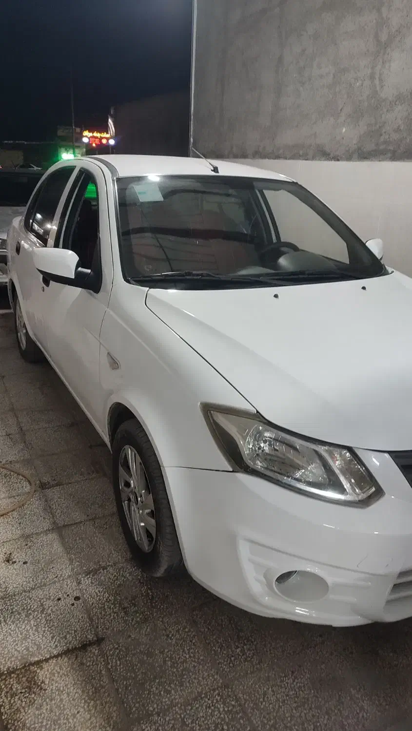 ساینا مدل 1397|خودرو سواری و وانت|تربتحیدریه, منظر|دیوار