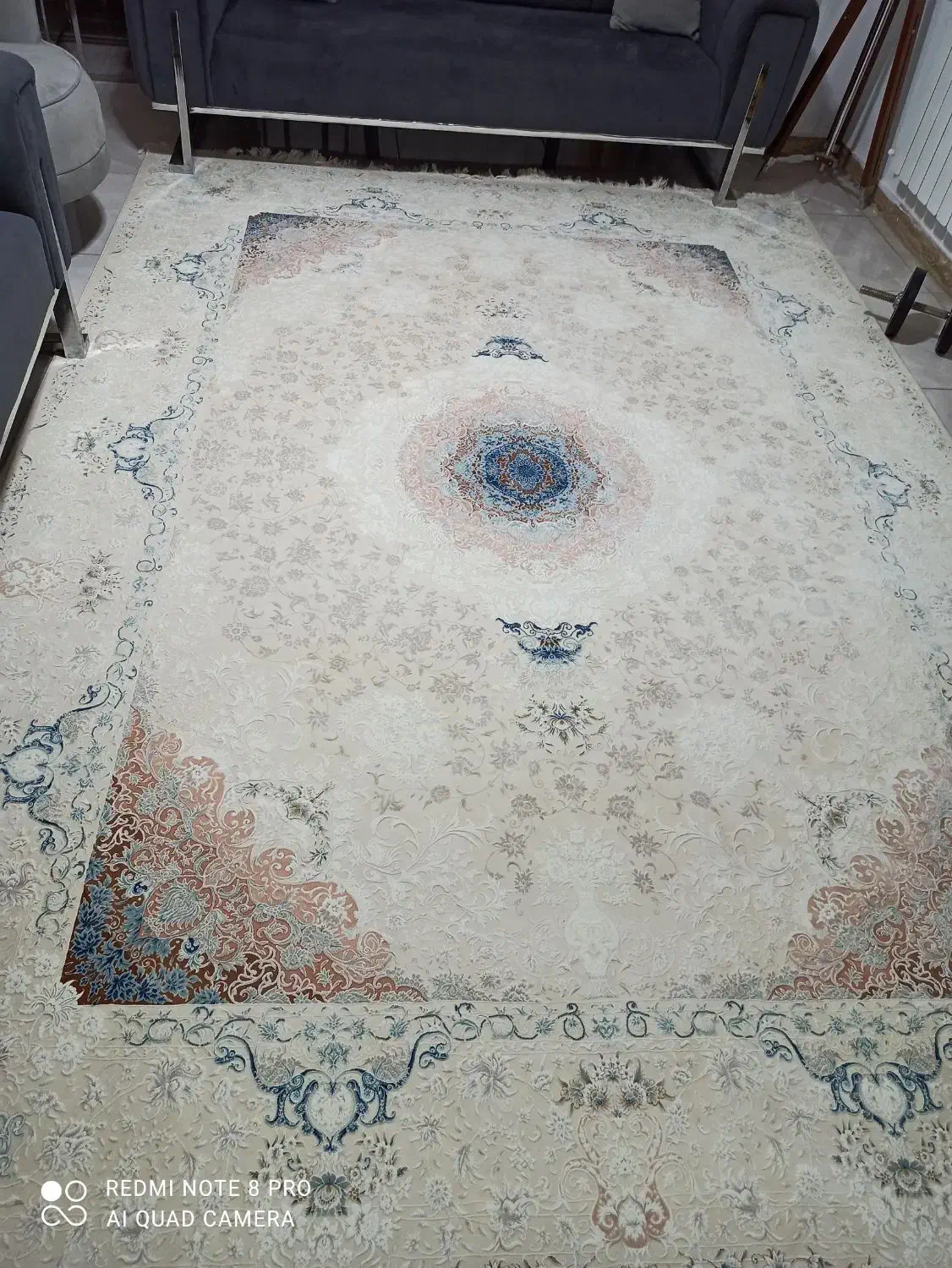 فرش ۱۲۰۰شانه|فرش|هشتگرد, شهرک بعثت|دیوار