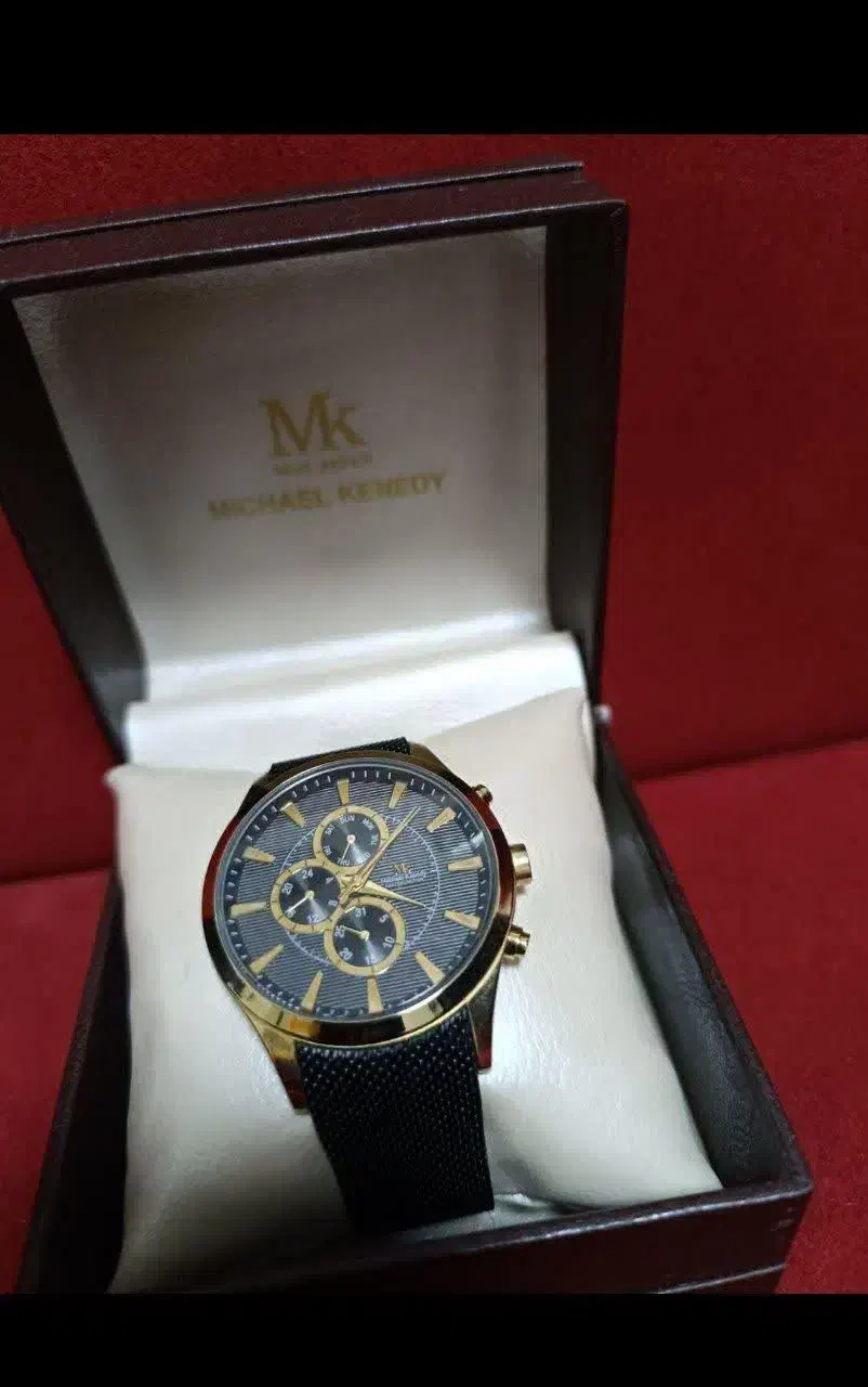 ساعت مچی|ساعت|تهران, تسلیحات|دیوار