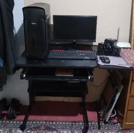 میز کامپیوتر|میز تحریر و کامپیوتر|محمدشهر, هزار واحدی|دیوار