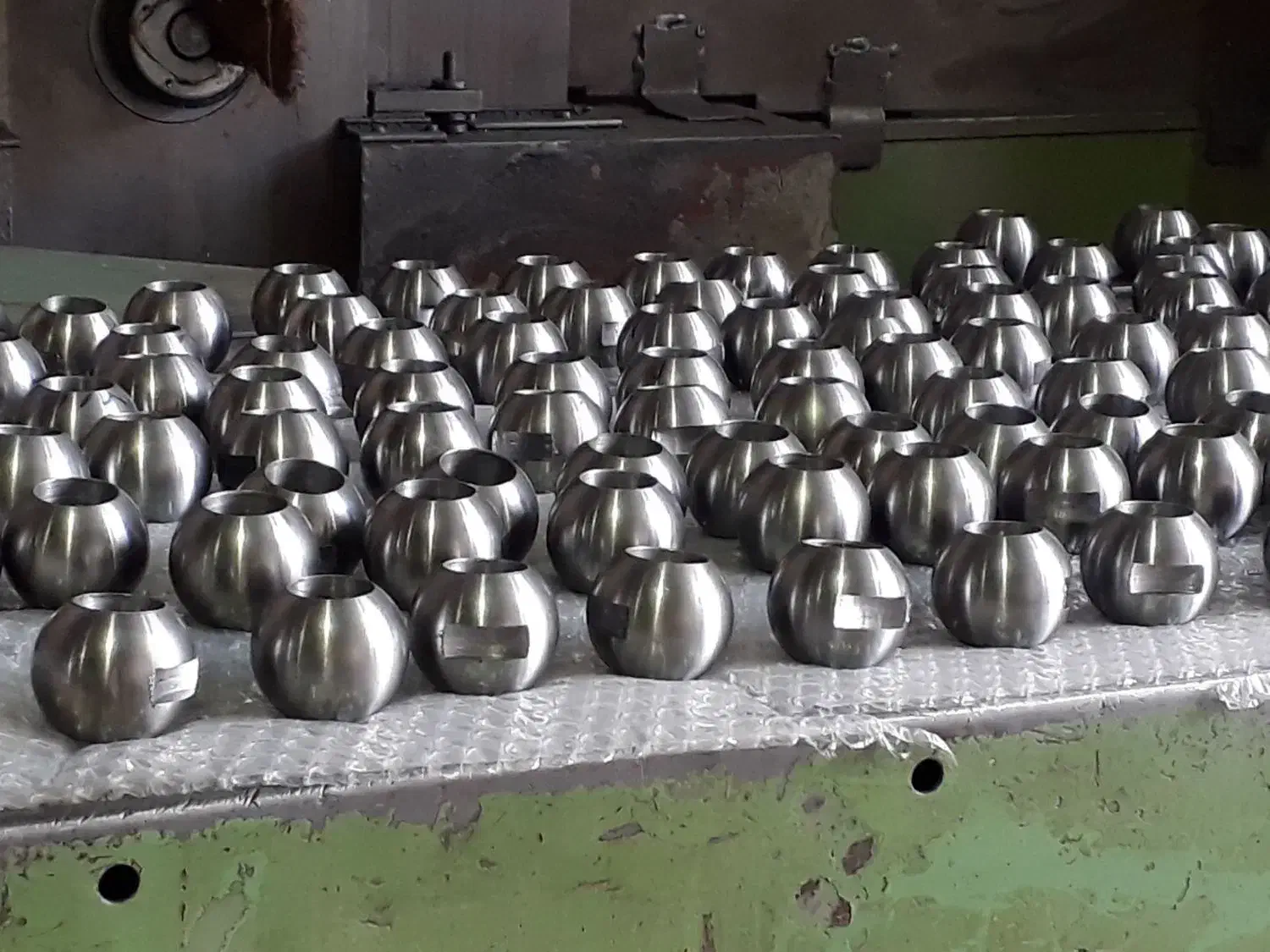 استخدام نیرو کار خانم و آقا برای تولید شیر صنعتی|استخدام بازاریابی و فروش|اسلامشهر, شهرک واوان|دیوار