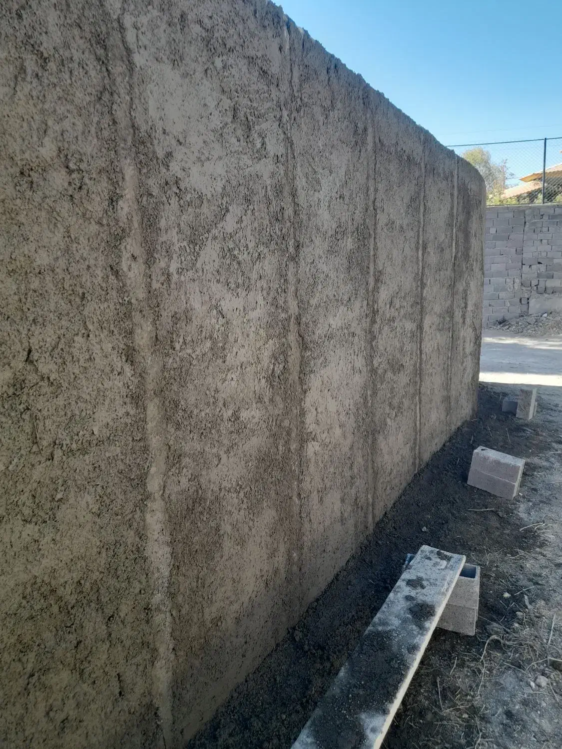 اتجام سیمانکاری سیاه سفید ودیوار کشی بلوک|خدمات پیشه و مهارت|دماوند, گیلاوند|دیوار