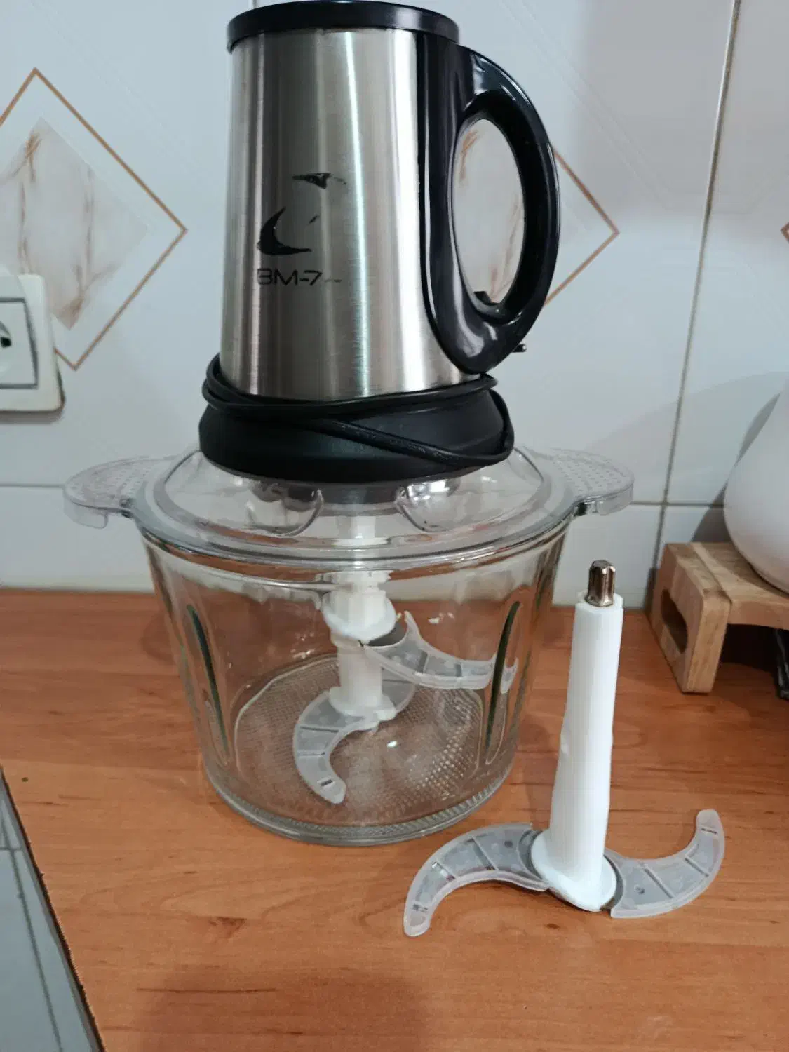 خردکن برقی همراه کارتن|خردکن، آسیاب، غذاساز|دهگلان, |دیوار