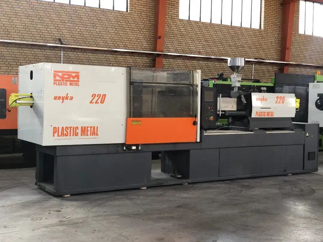 دستگاه تزریق پلاستیک سروو 220تن متال ایتالیایی|ماشینآلات صنعتی|شریفآباد, |دیوار