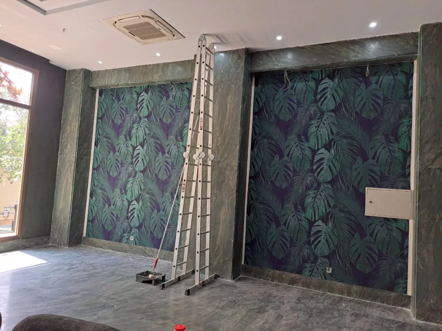 نصاب کاغذدیواری وپوستر وپارچه شرق وشمال تهران|خدمات پیشه و مهارت|تهران, اختیاریه|دیوار