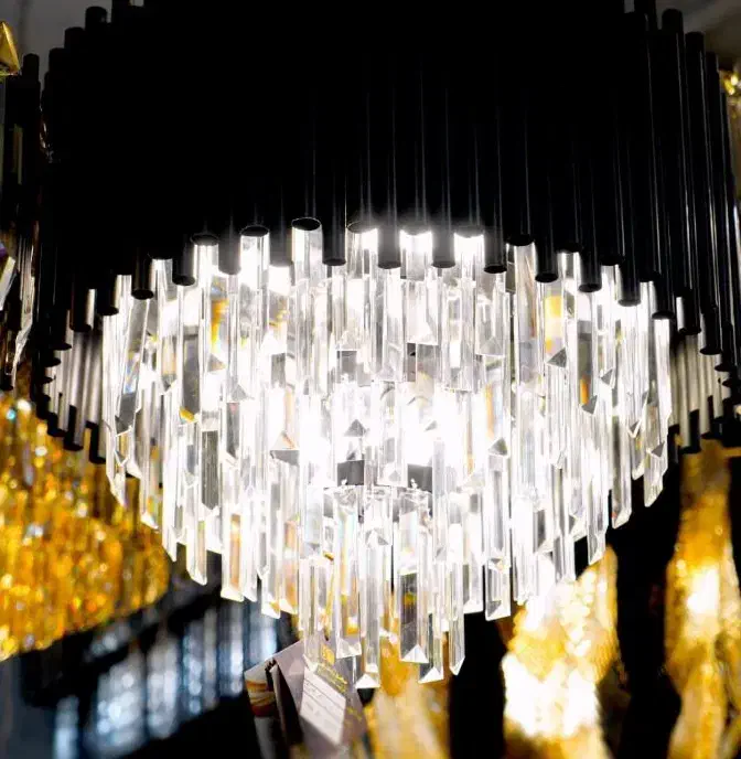 روشنایی مدرن|لوستر و چراغ آویز|گلبهار, شهر جدید گلبهار|دیوار